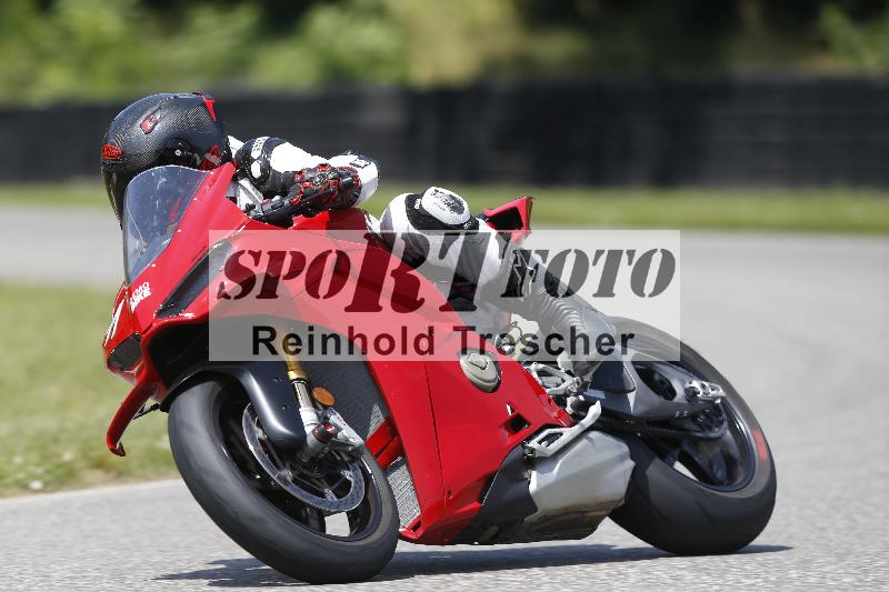 /27 12.06.2025 Ducati Schweiz Trackday Warmup  ADR/gelb-jeaune/11